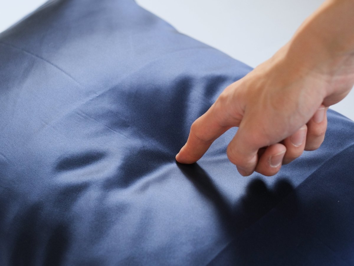 シルクは自宅で洗濯できる?長く使うためのお手入れ - aucentic