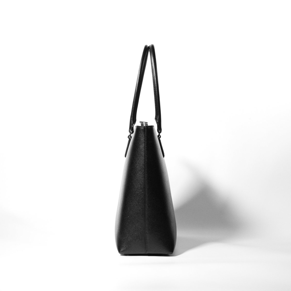 <受注生産 5月上旬~中旬 順次配送>Italian Saffiano Leather Tote - aucentic