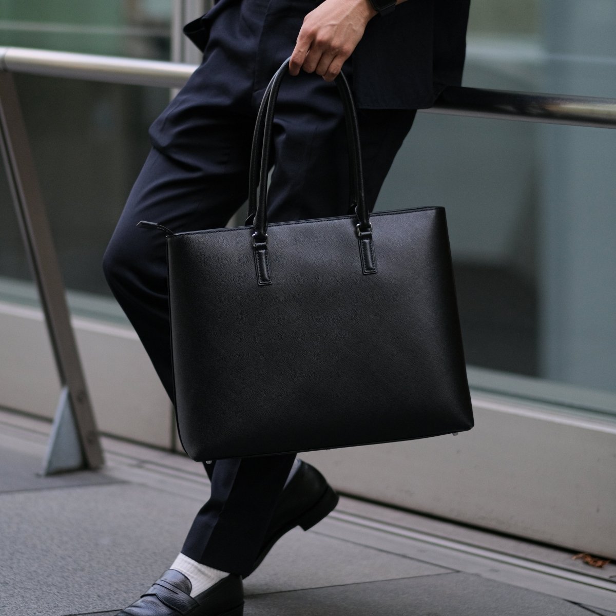 <受注生産 5月25日より順次配送>Italian Saffiano Leather Tote - aucentic