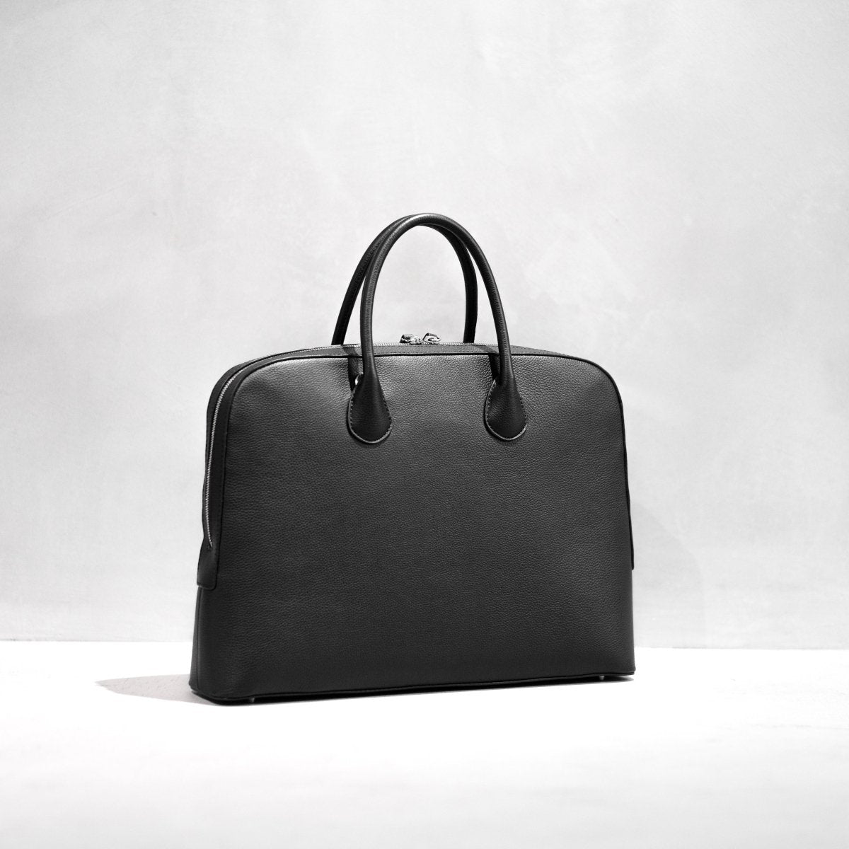 <受注生産5月中旬〜順次発送予定>Italian Leather Smart Casual Brief - aucentic