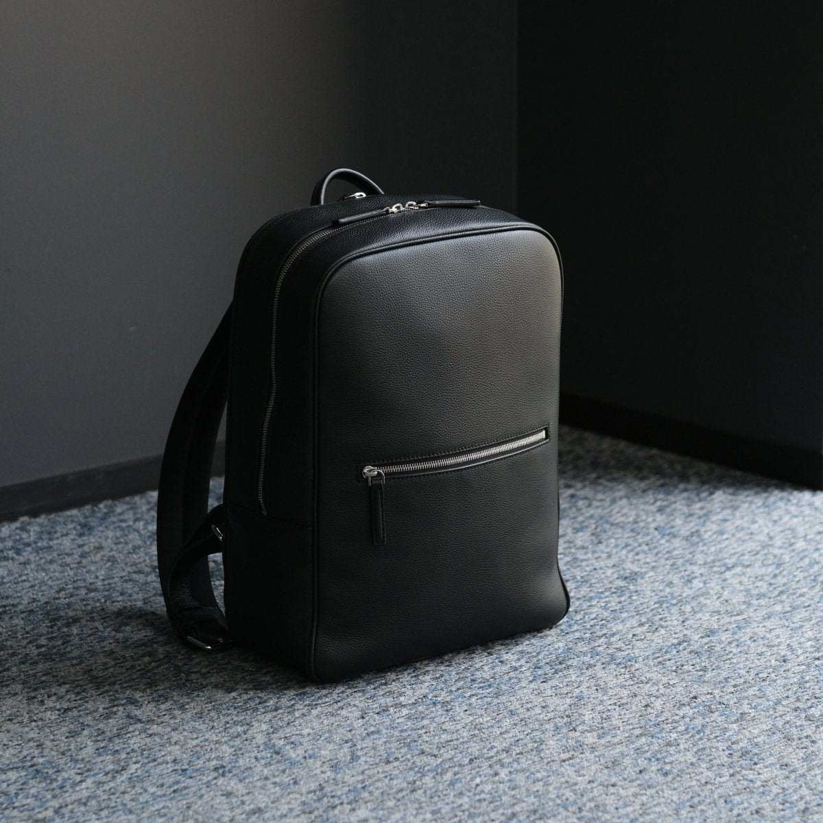 <受注生産:7月18日より順次発送予定>Full Grain Leather Backpack - aucentic