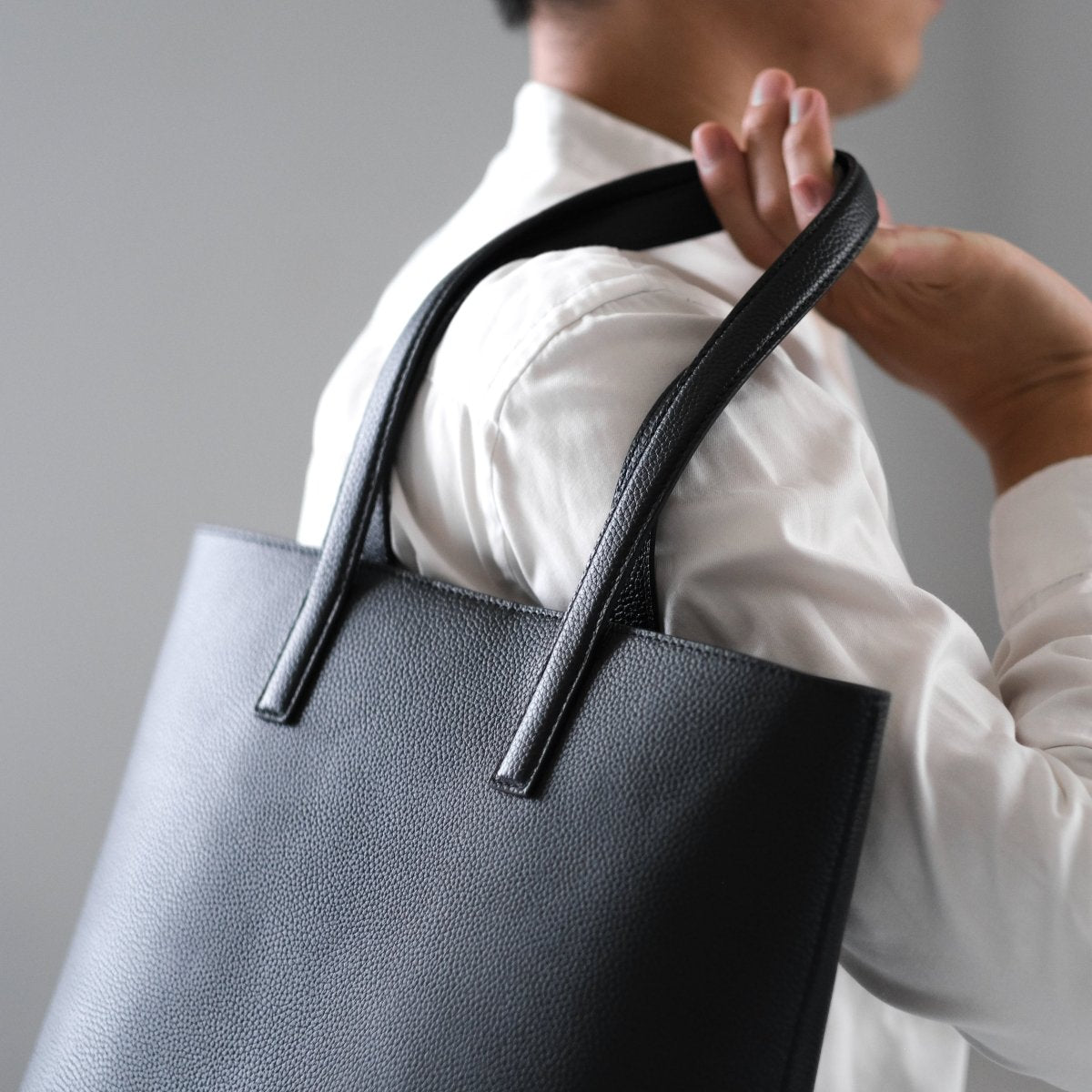 <受注生産:8月15日より順次発送予定>Italian Leather Casual Tote - aucentic