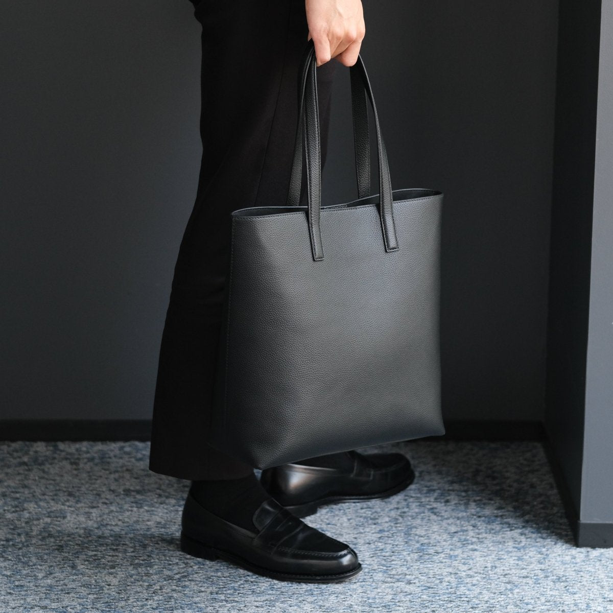 <受注生産:8月15日より順次発送予定>Italian Leather Casual Tote (Medium) - aucentic