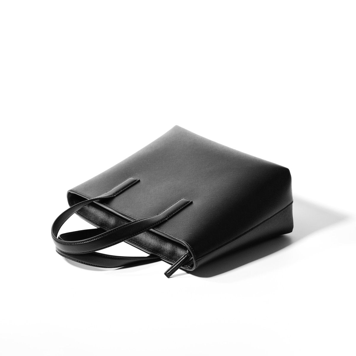 Saffiano Leather Small Tote (Black) - aucentic