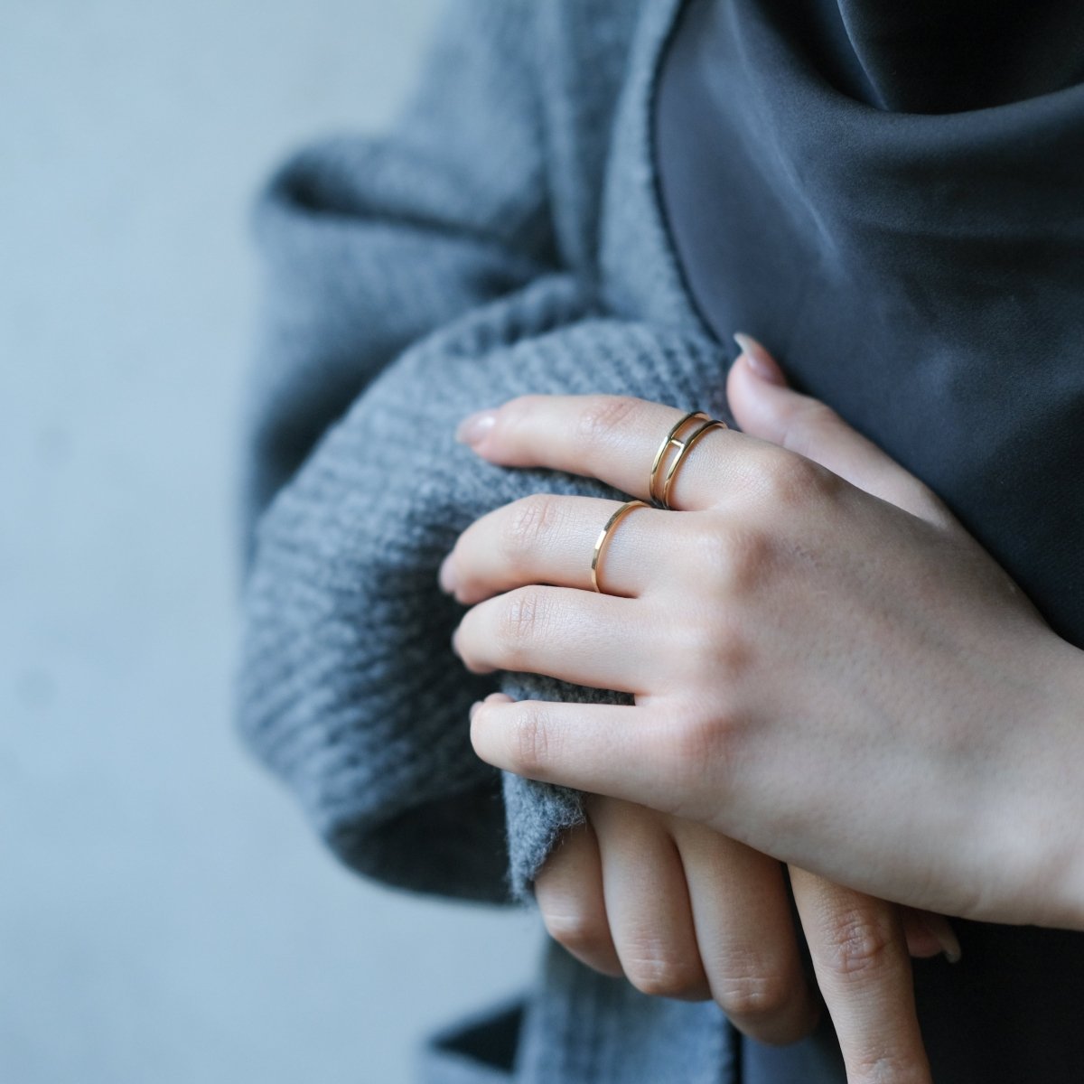 14k Fine Hammered Ring - aucentic