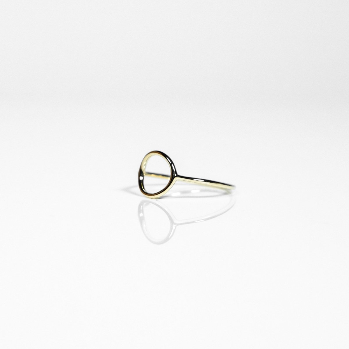 14k Solid Gold Circle Ring - aucentic