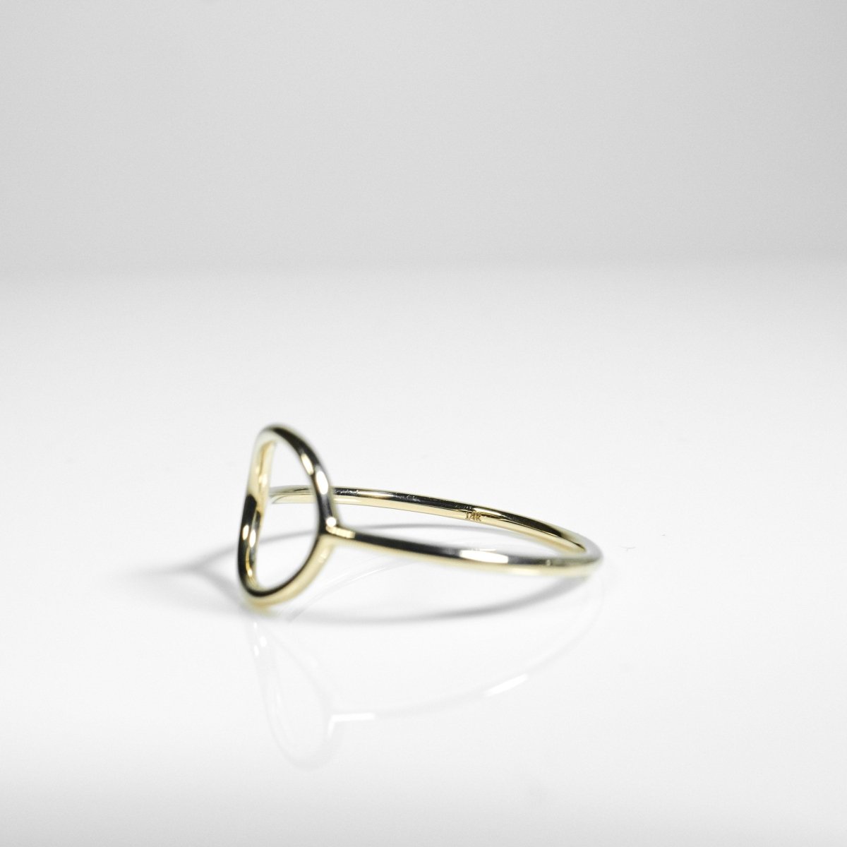 14k Solid Gold Circle Ring - aucentic