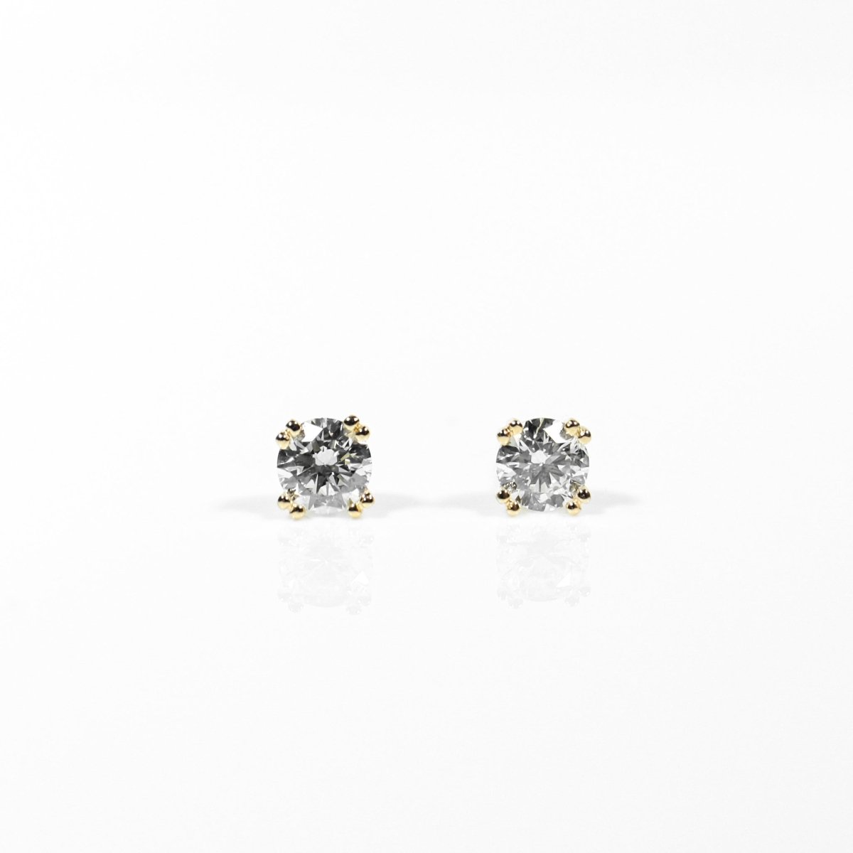 18K 0.3ct Lab Grown Diamond Studs (YG) - aucentic
