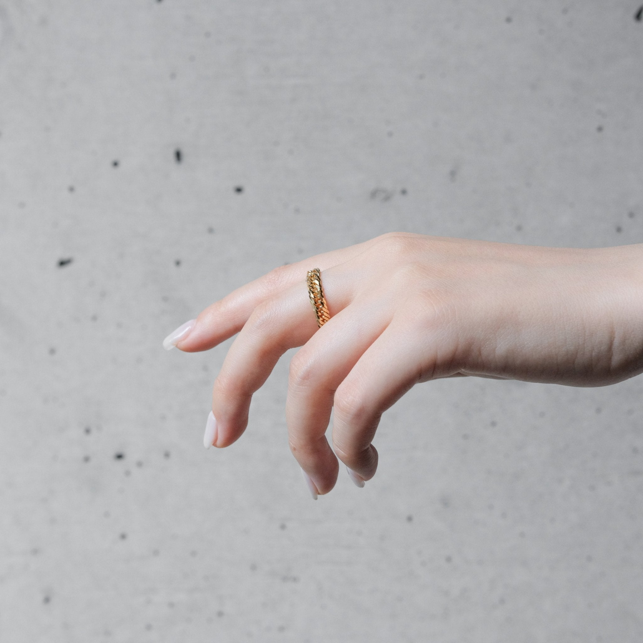 18k Solid Gold Kihei Ring - aucentic