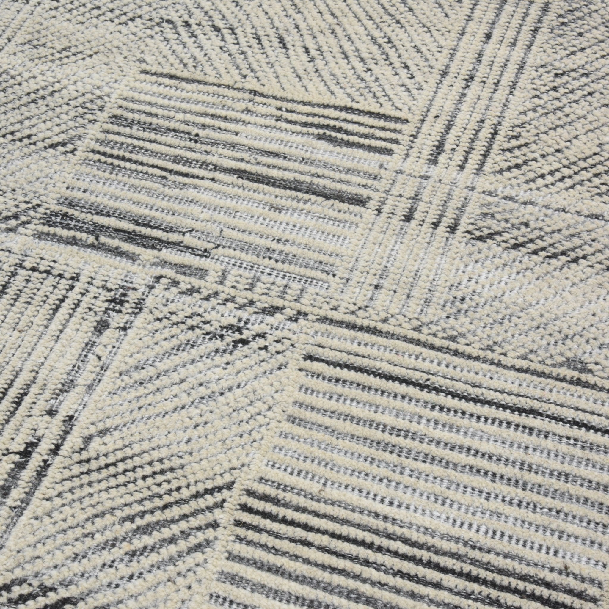 Hand Knotted Wool Rug 002 - aucentic