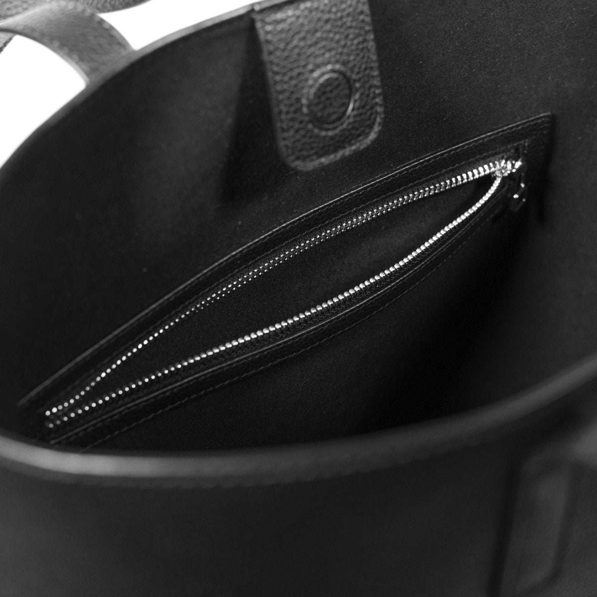 Italian Leather Casual Tote - aucentic