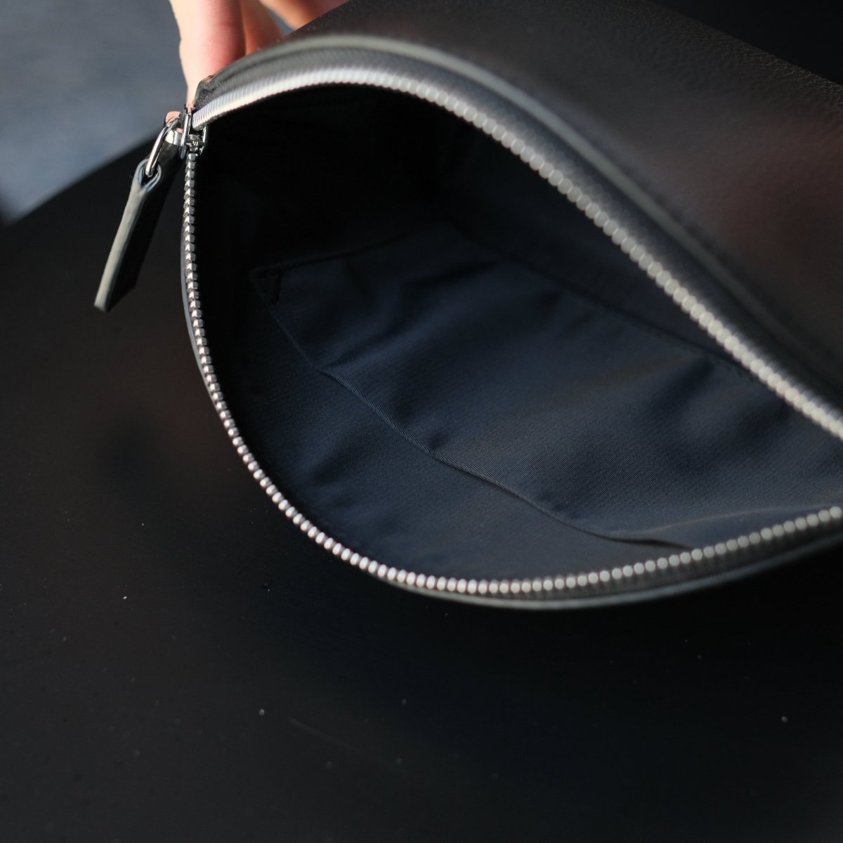 <NEW>Italian Leather Pouch - aucentic