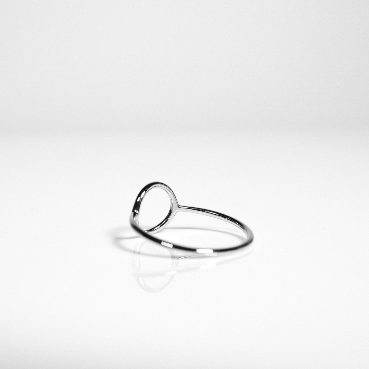 14k Solid Gold Circle Ring WG - aucentic