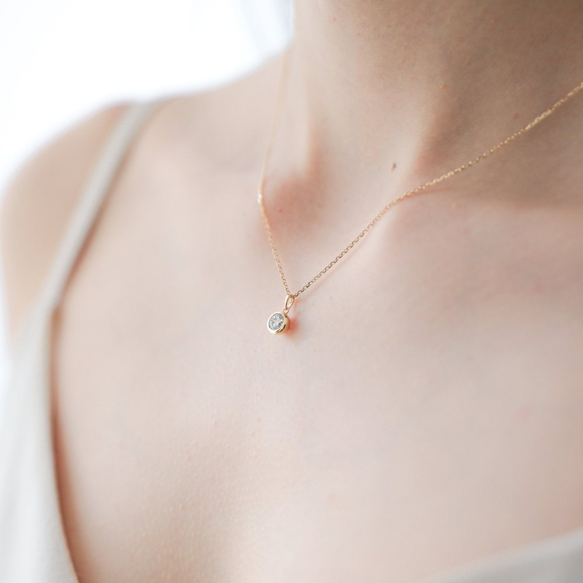 18K 0.3ct Bezel Lab Grown Diamond Necklace (YG) - aucentic