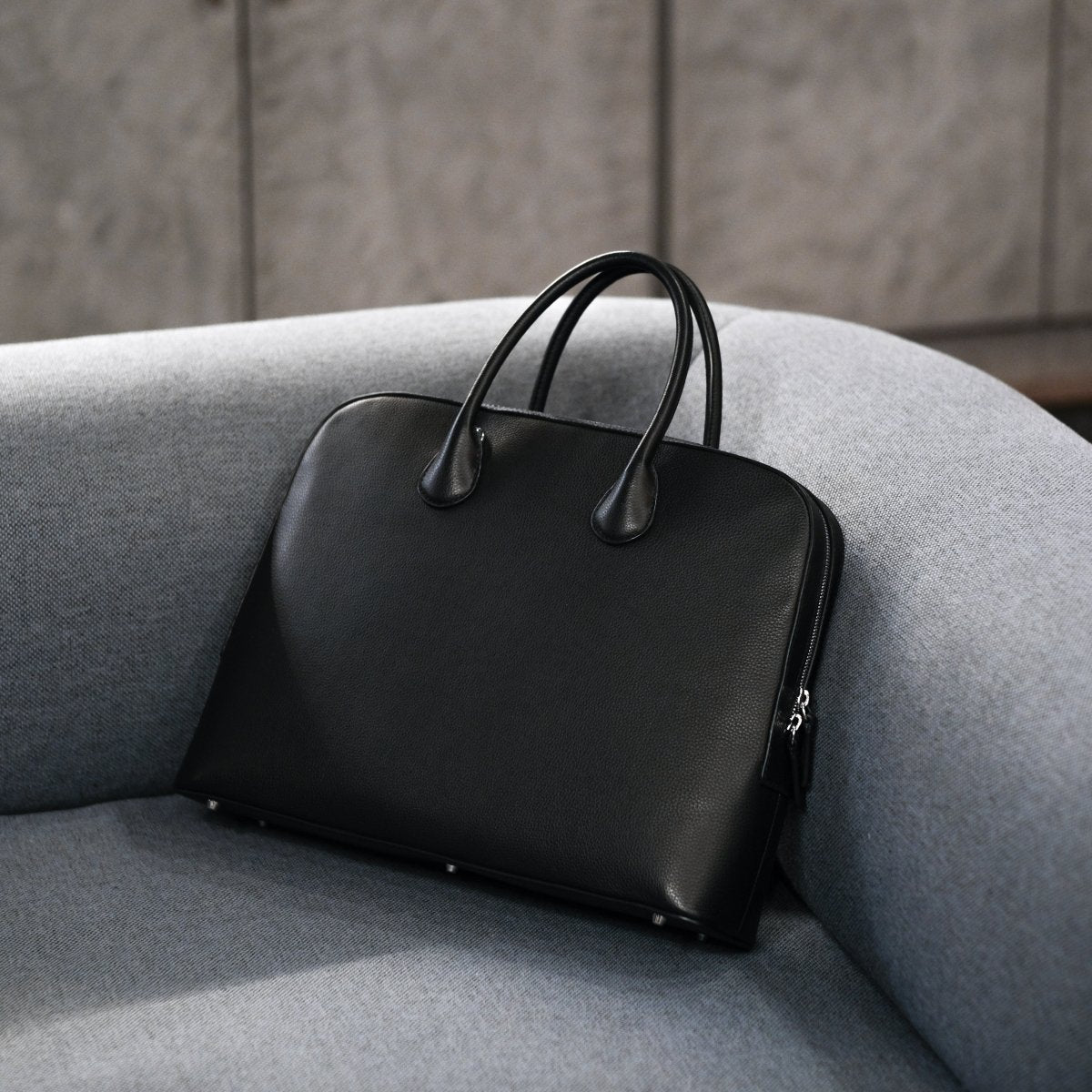 <受注生産5月中旬〜順次発送予定>Italian Leather Smart Casual Brief - aucentic