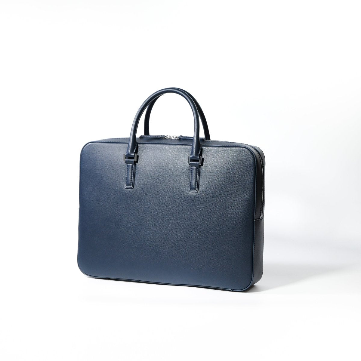 <予約販売：6月9日より順次発送予定>Italian Saffiano Leather Briefcase (Navy) - aucentic