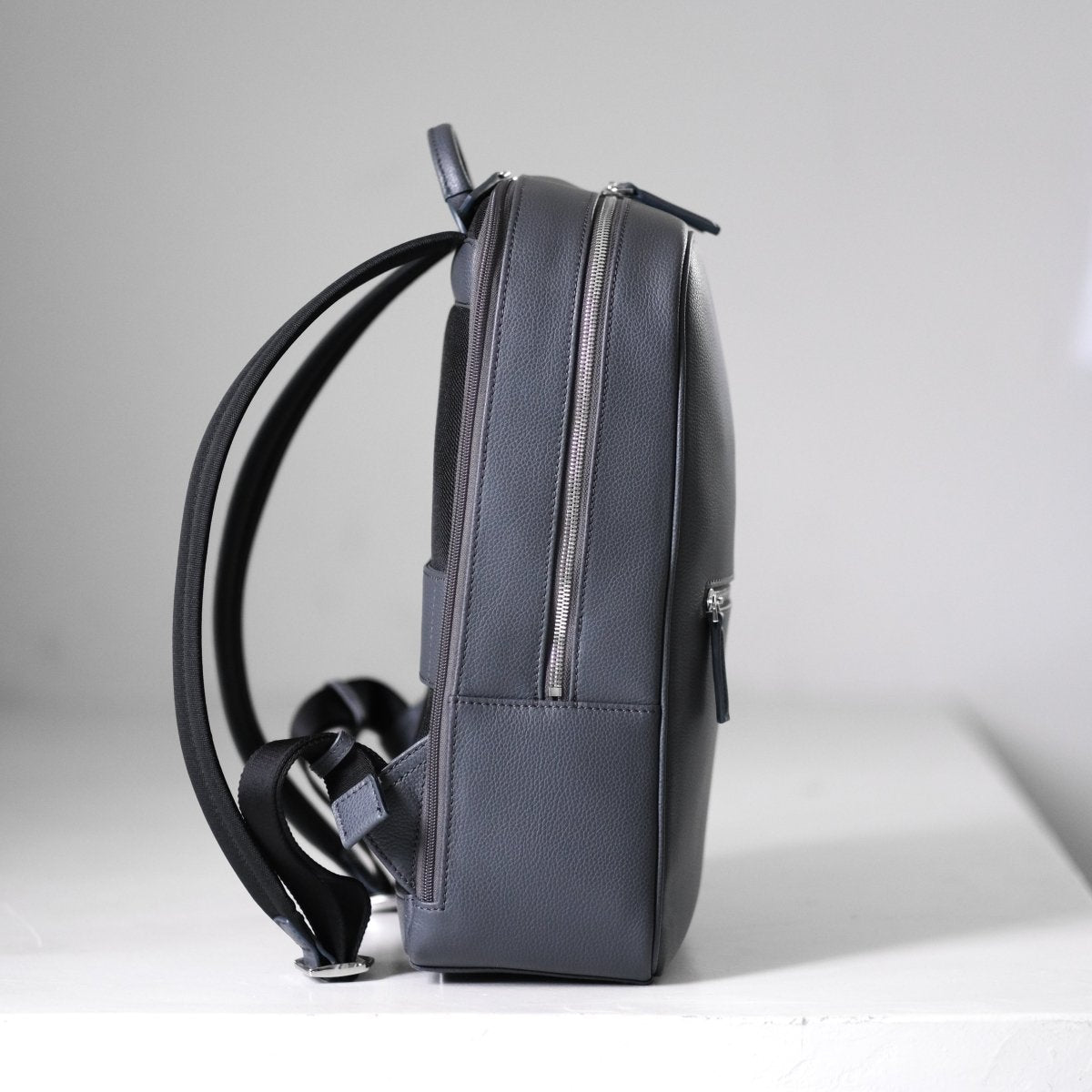 <受注生産：7月30日より順次発送予定>Full Grain Leather Backpack - aucentic