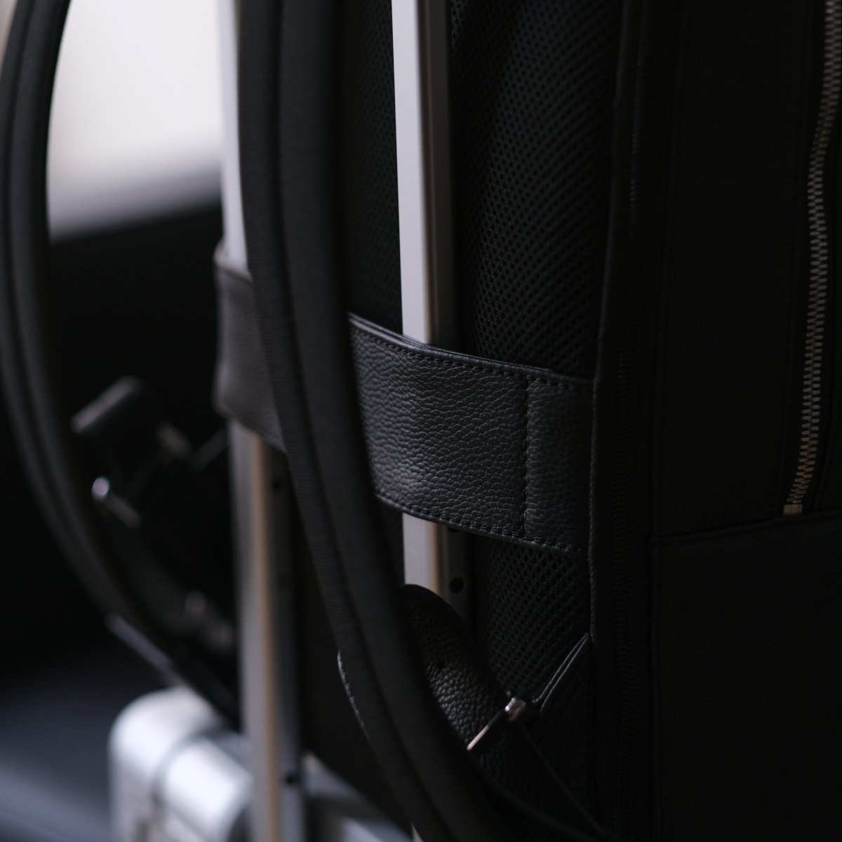 <受注生産：7月30日より順次発送予定>Full Grain Leather Backpack - aucentic