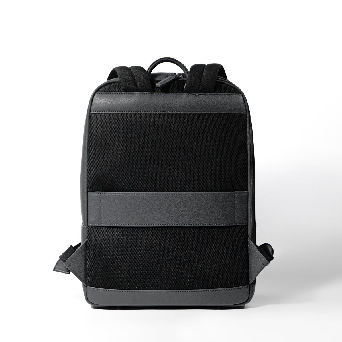 <受注生産：8月15日より順次発送予定>Full Grain Leather Backpack (Grey) - aucentic