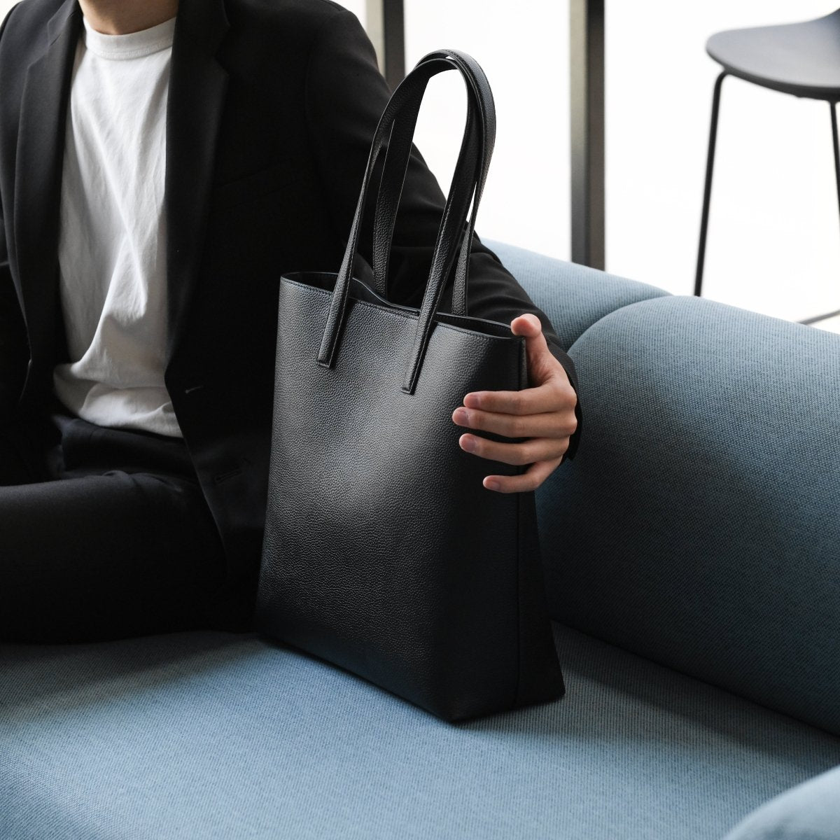 <受注生産：8月15日より順次発送予定>Italian Leather Casual Tote (Medium) - aucentic