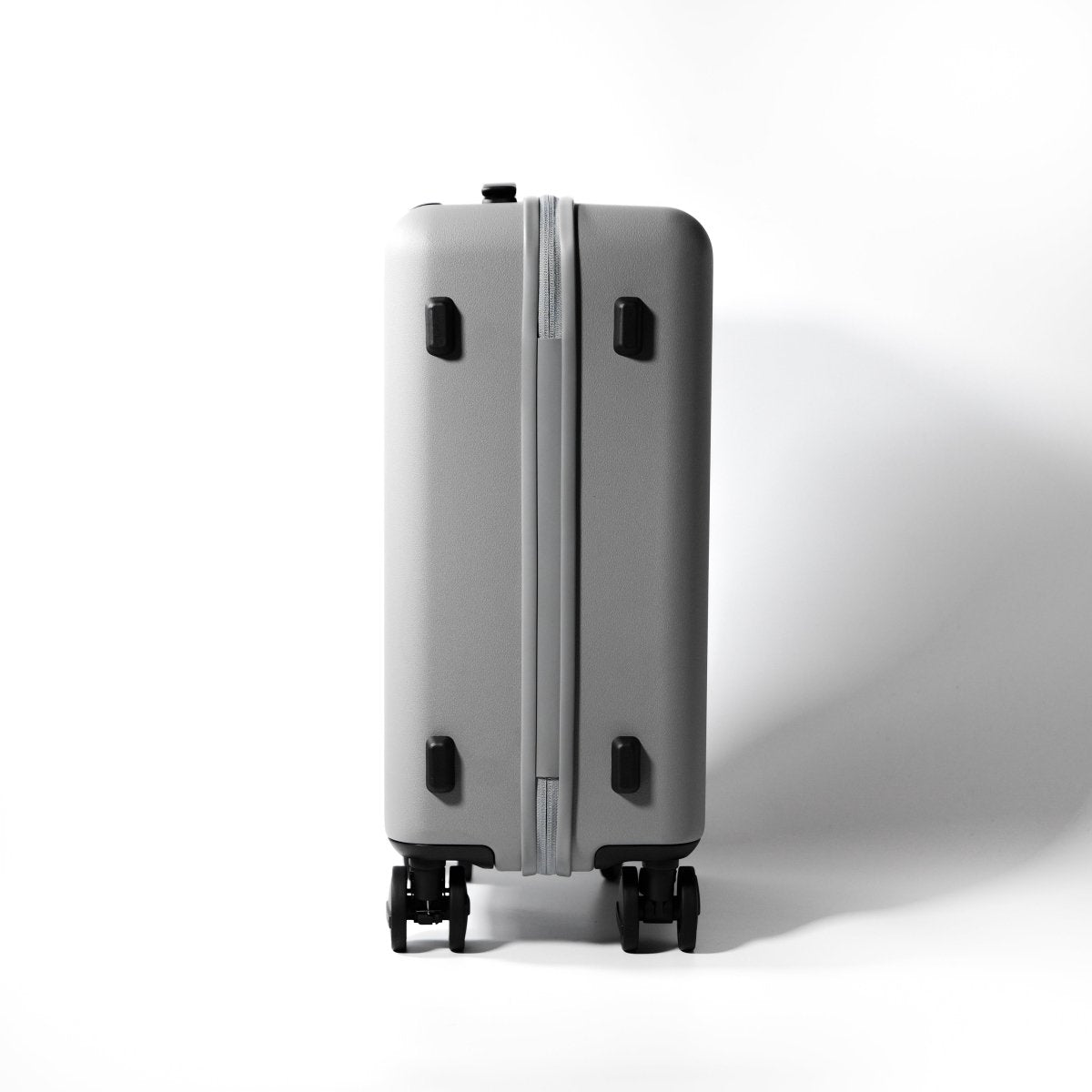 Essential Luxe Suitcase (Gray) - aucentic