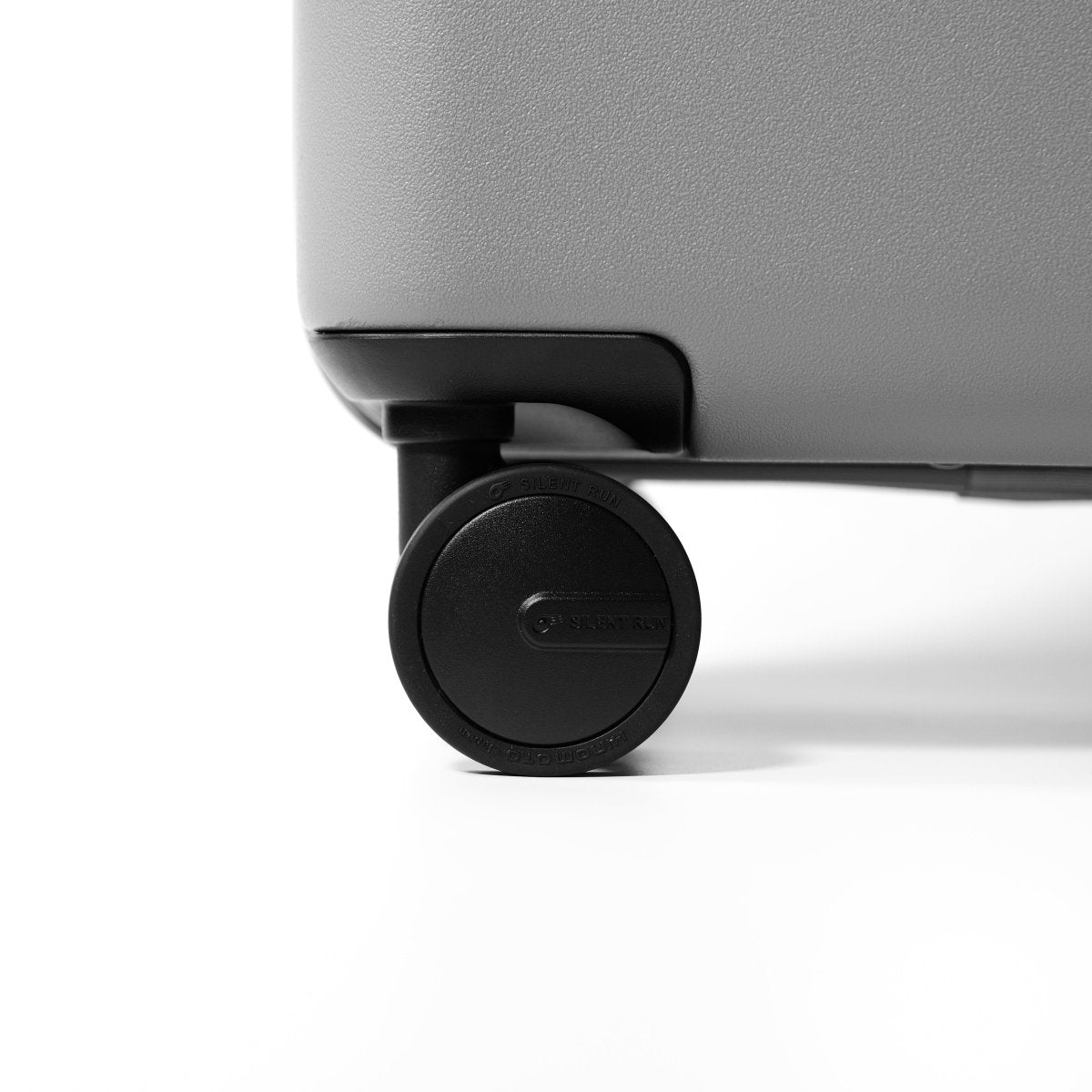 Essential Luxe Suitcase (Gray) - aucentic