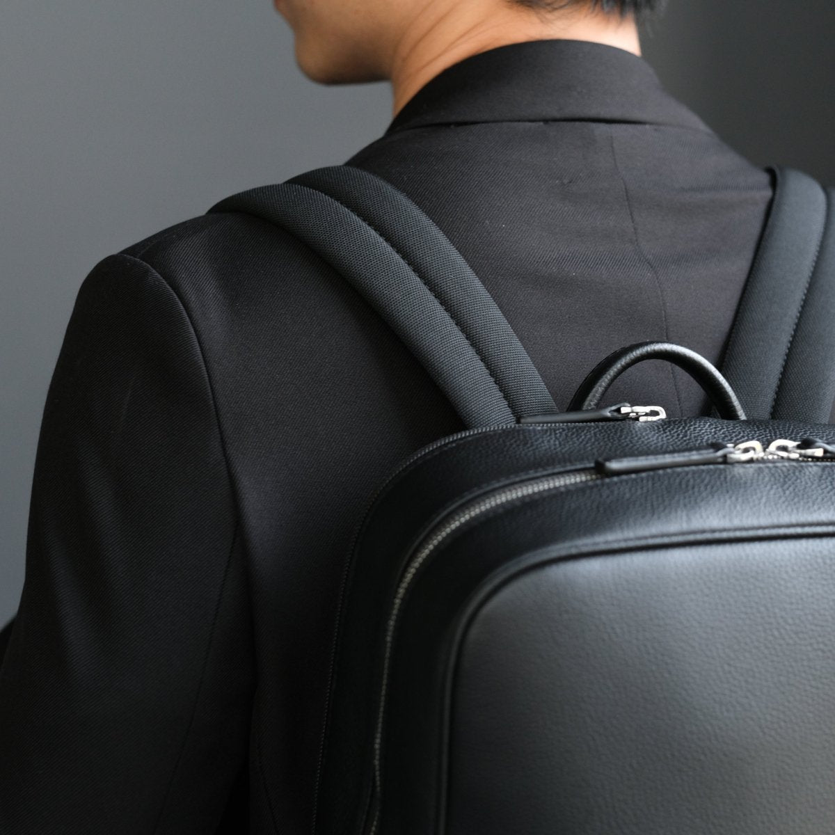 Full Grain Leather Backpack (Navy) - aucentic