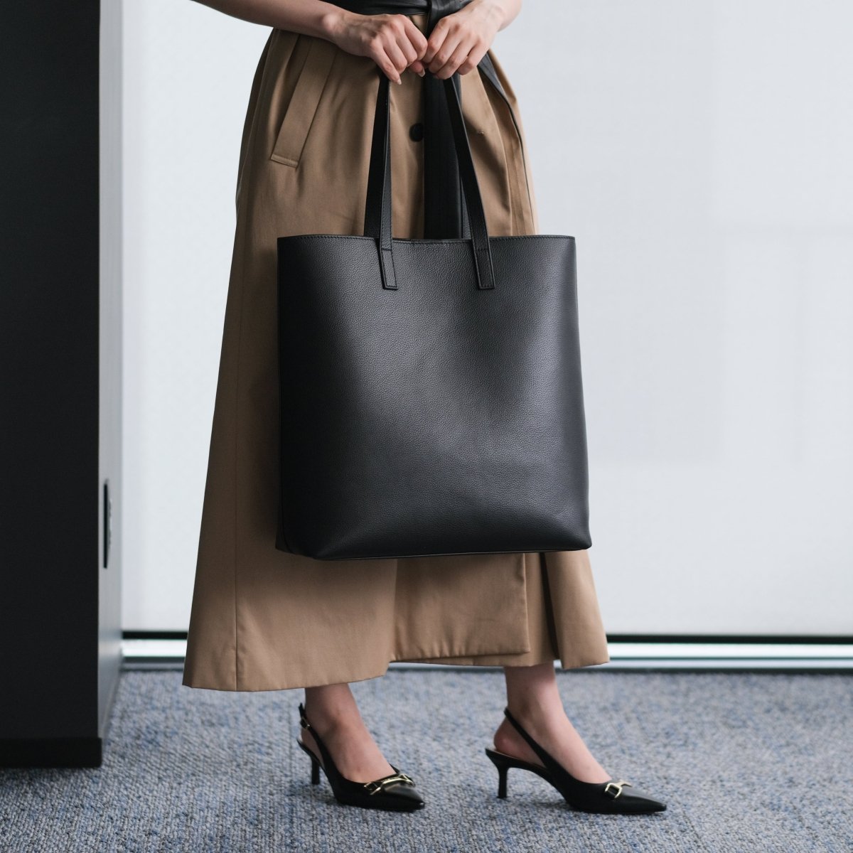 Italian Leather Casual Tote - aucentic