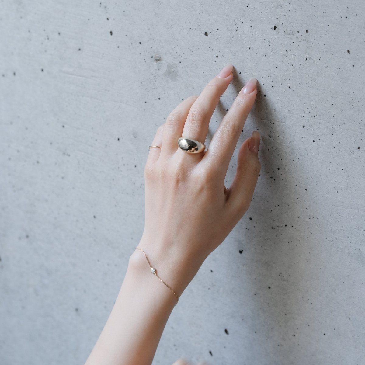 14k Solid Gold Bold Ring - aucentic