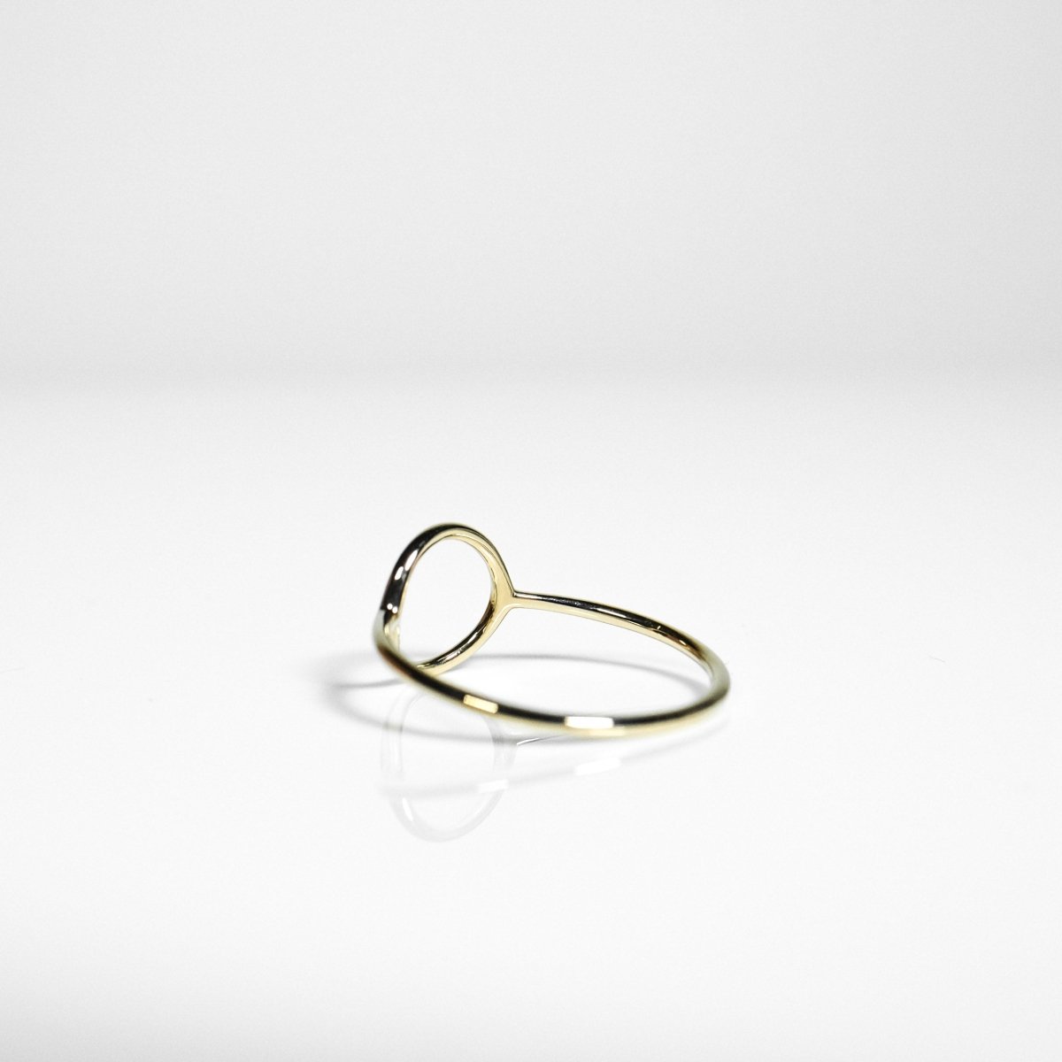 14k Solid Gold Circle Ring - aucentic