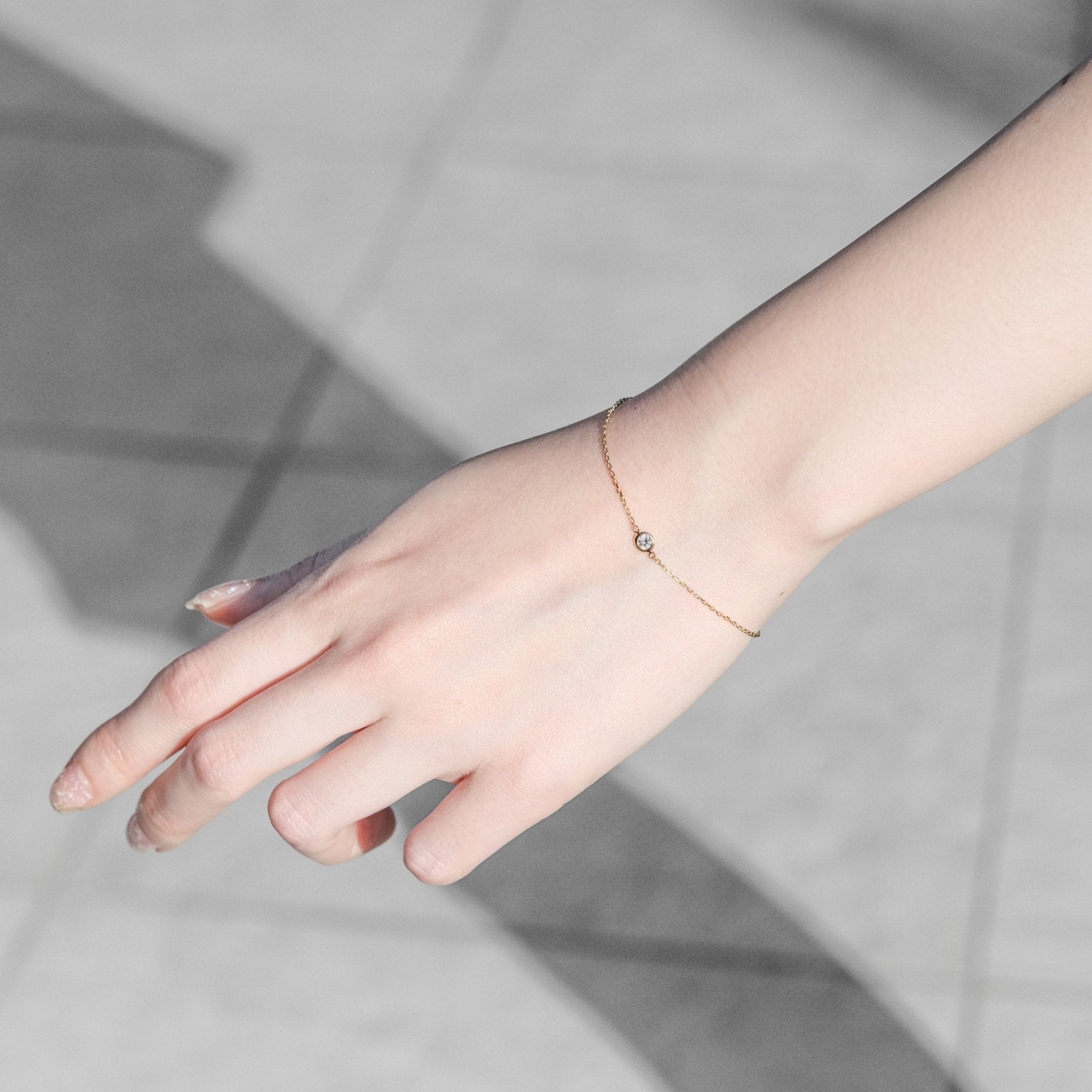 18K 1Point Diamond Bracelet - aucentic