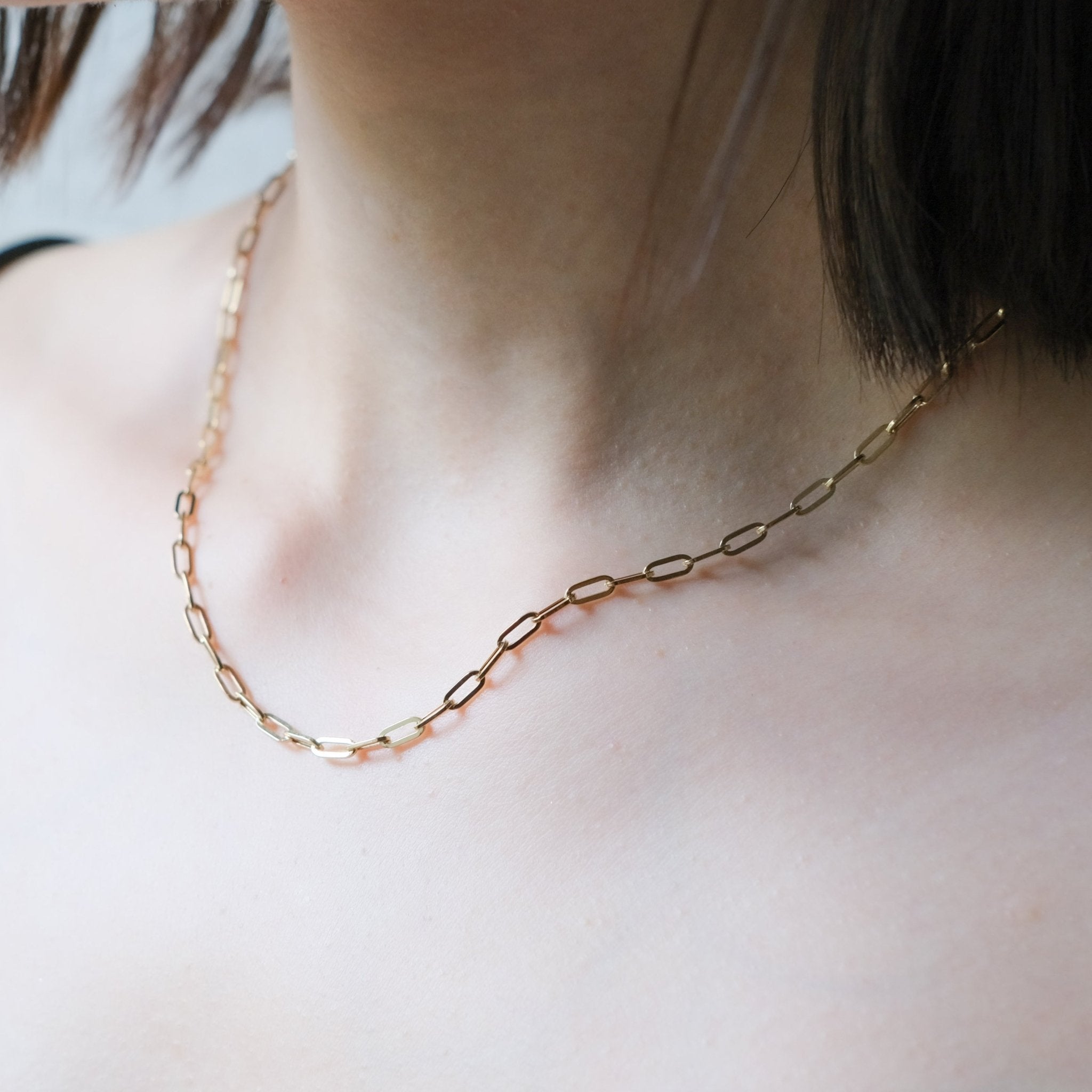 18K Hollow Paperclip Necklace - aucentic